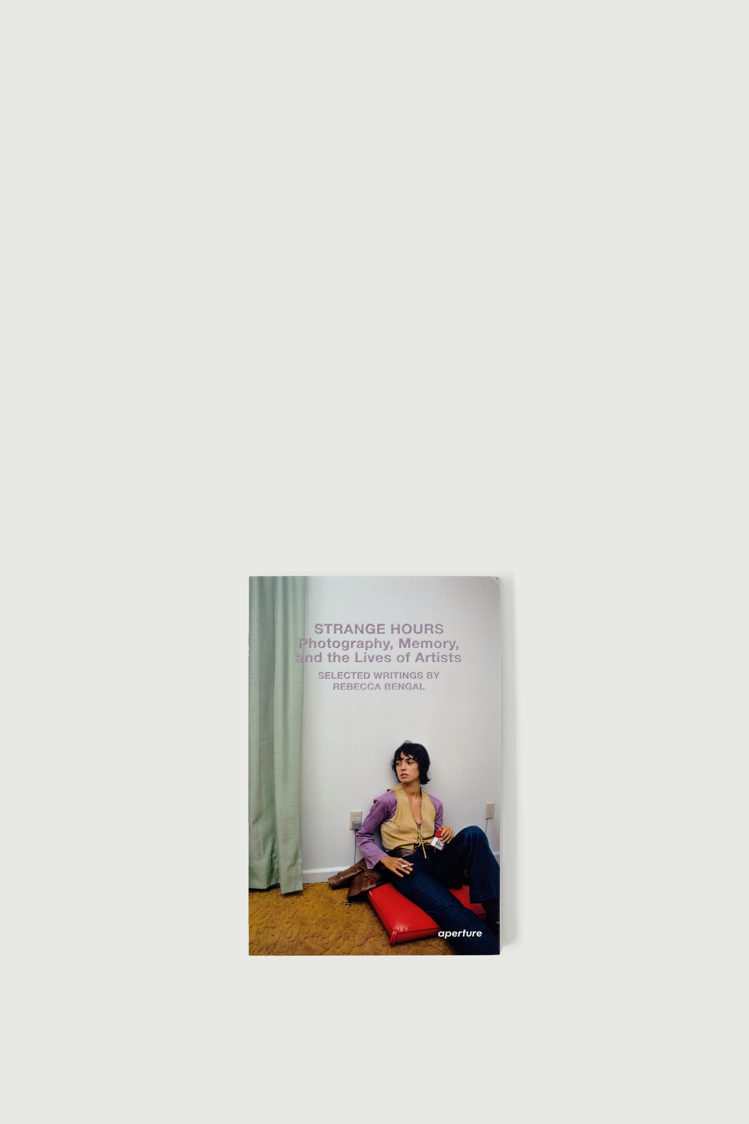 BOOK 'STRANGE HOURS: PHOTOGRAPHY, MEMORY, AND THE LIVES OF ARTISTS'