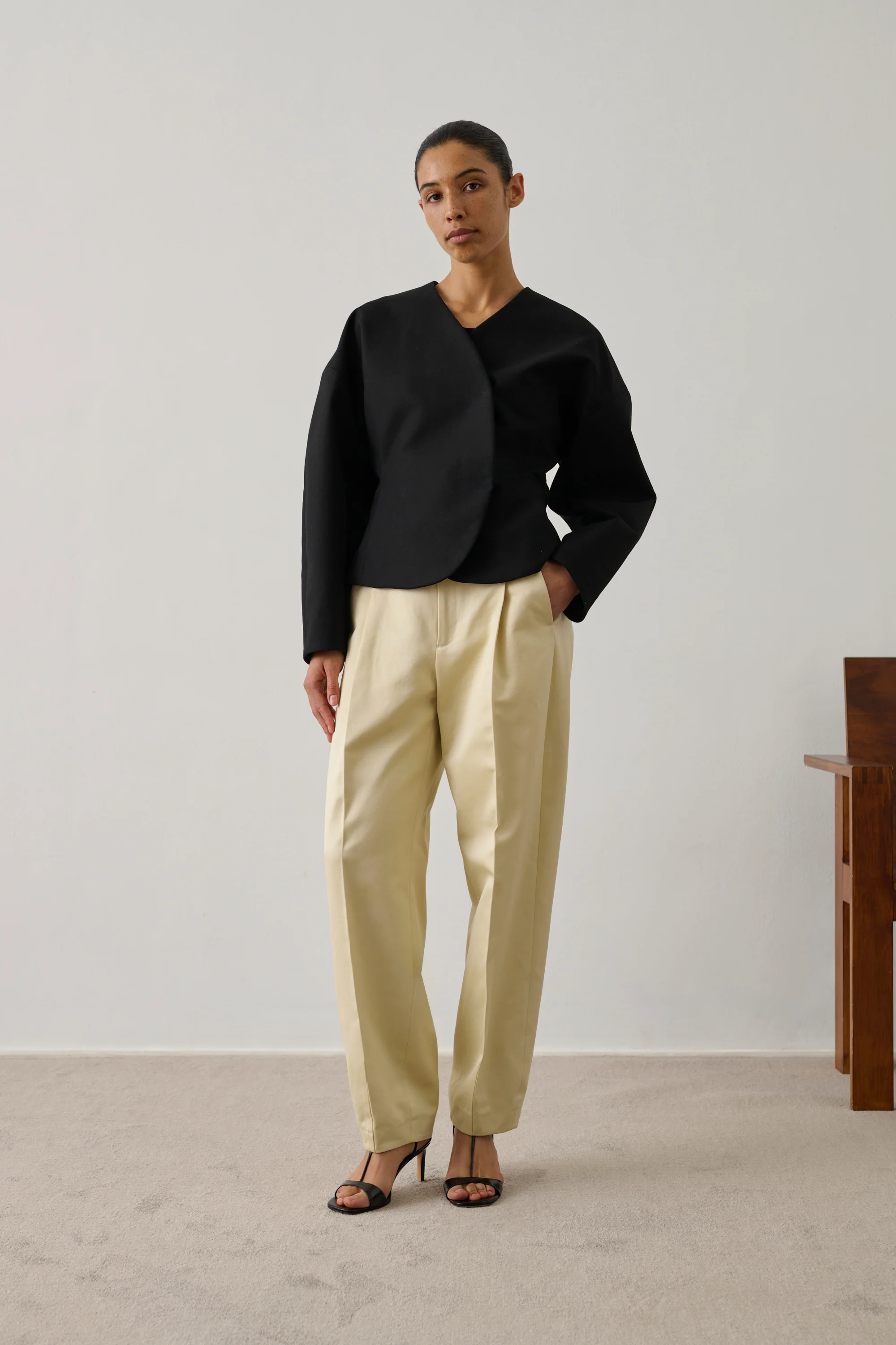 TROUSERS GRAHAM BEIGE - Image 3