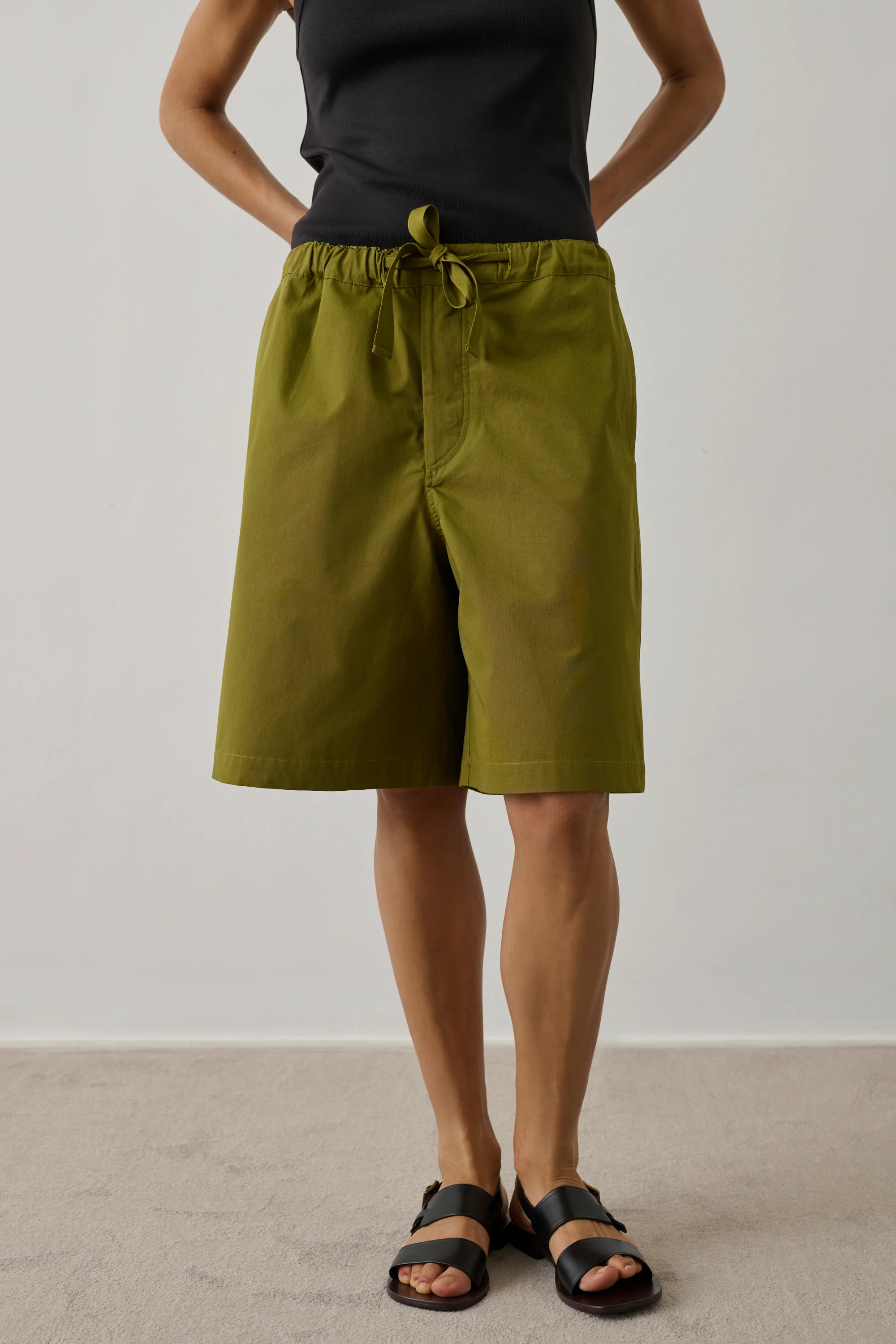 SHORTS IZIA VERT - Image 3