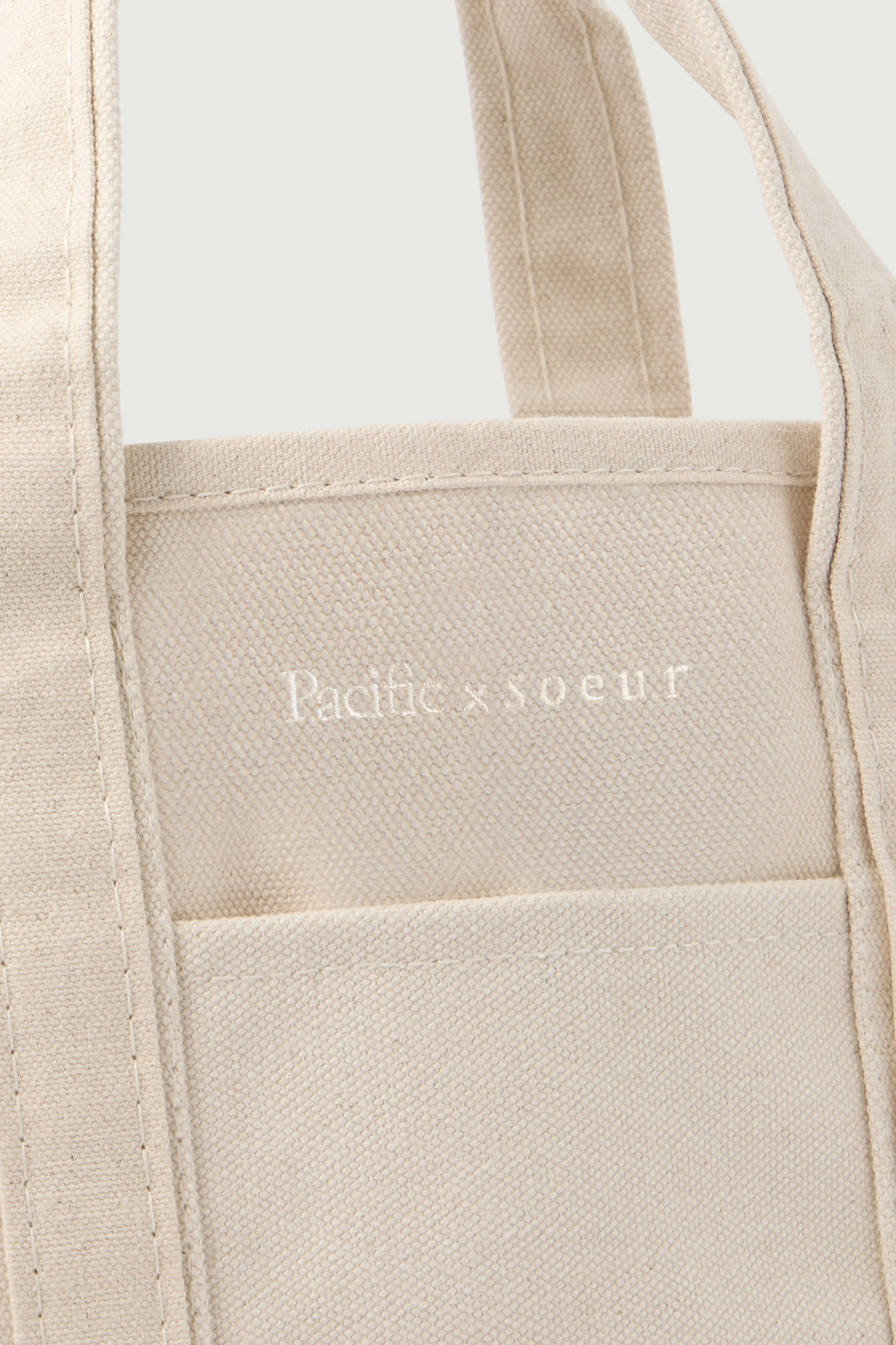 MINI ECRU BOOKS TOTE BAG - Image 4